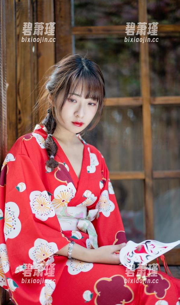 Hana Bunny的私拍：谁能拒绝这款浴缸的诱惑？